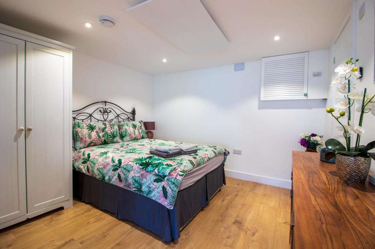 Stylish Studio In The Heart Of The English Riviera Торки Екстериор снимка